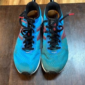 Mens new balance running shoes